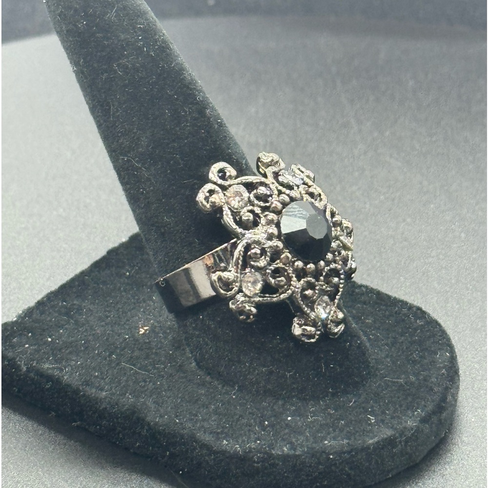 Fashion Jewelry Statement Ring Size adjustable - Picture 2 of 6